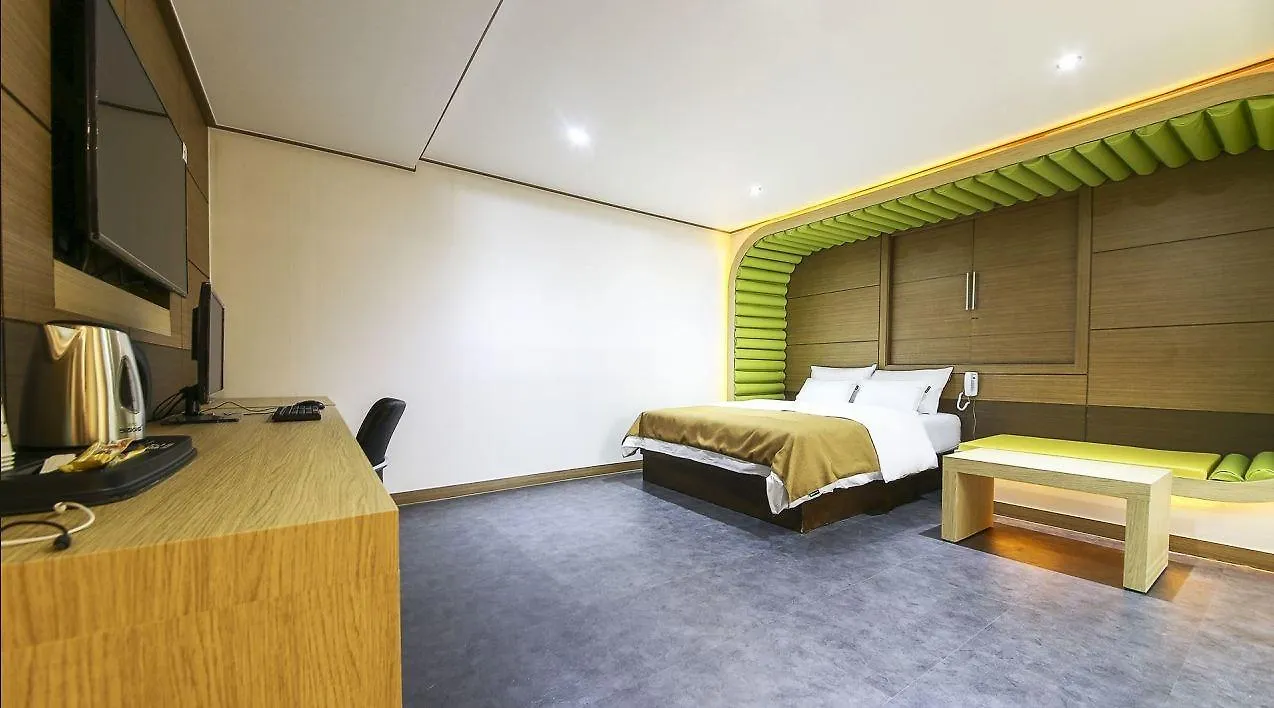 Britz Motel Incheon 2*,